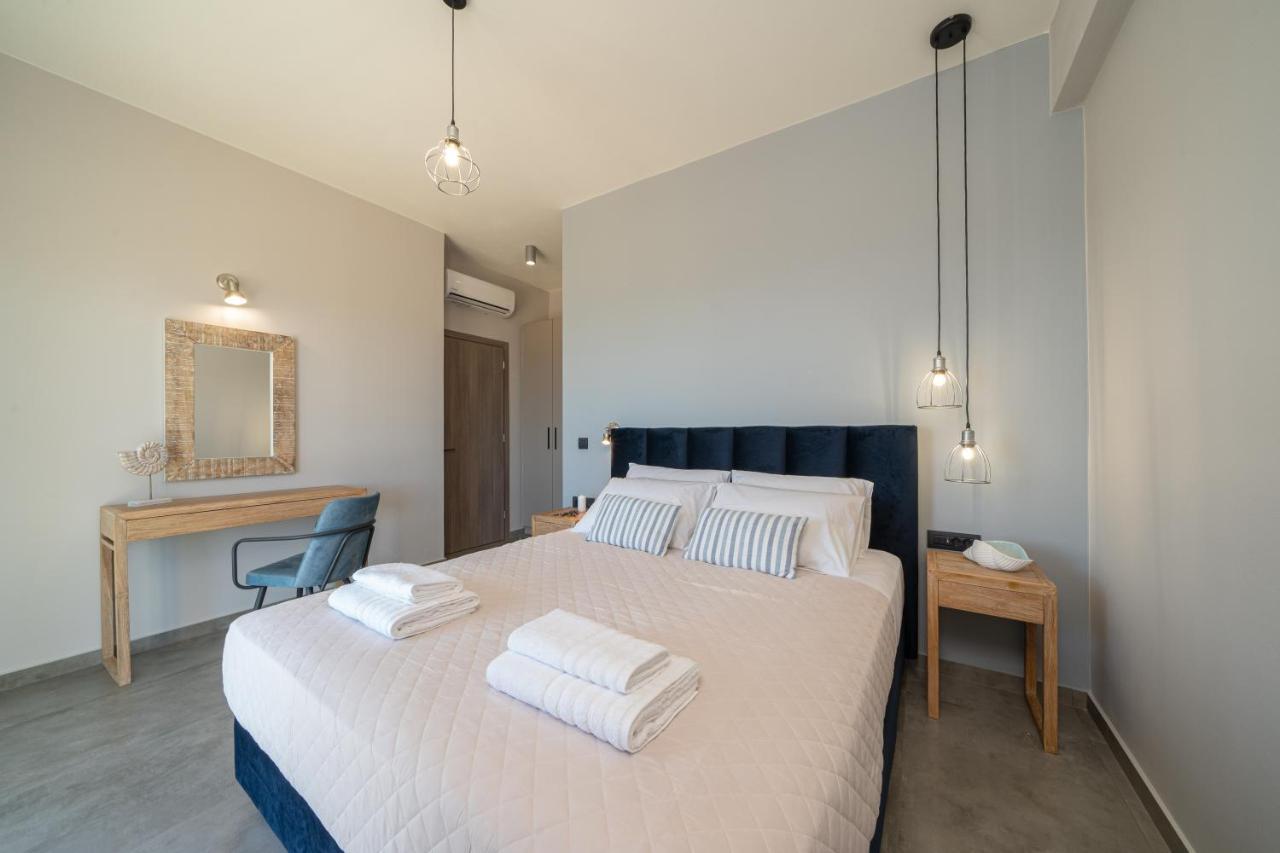 Villa Shades Of Blue Trapezaki  Bagian luar foto