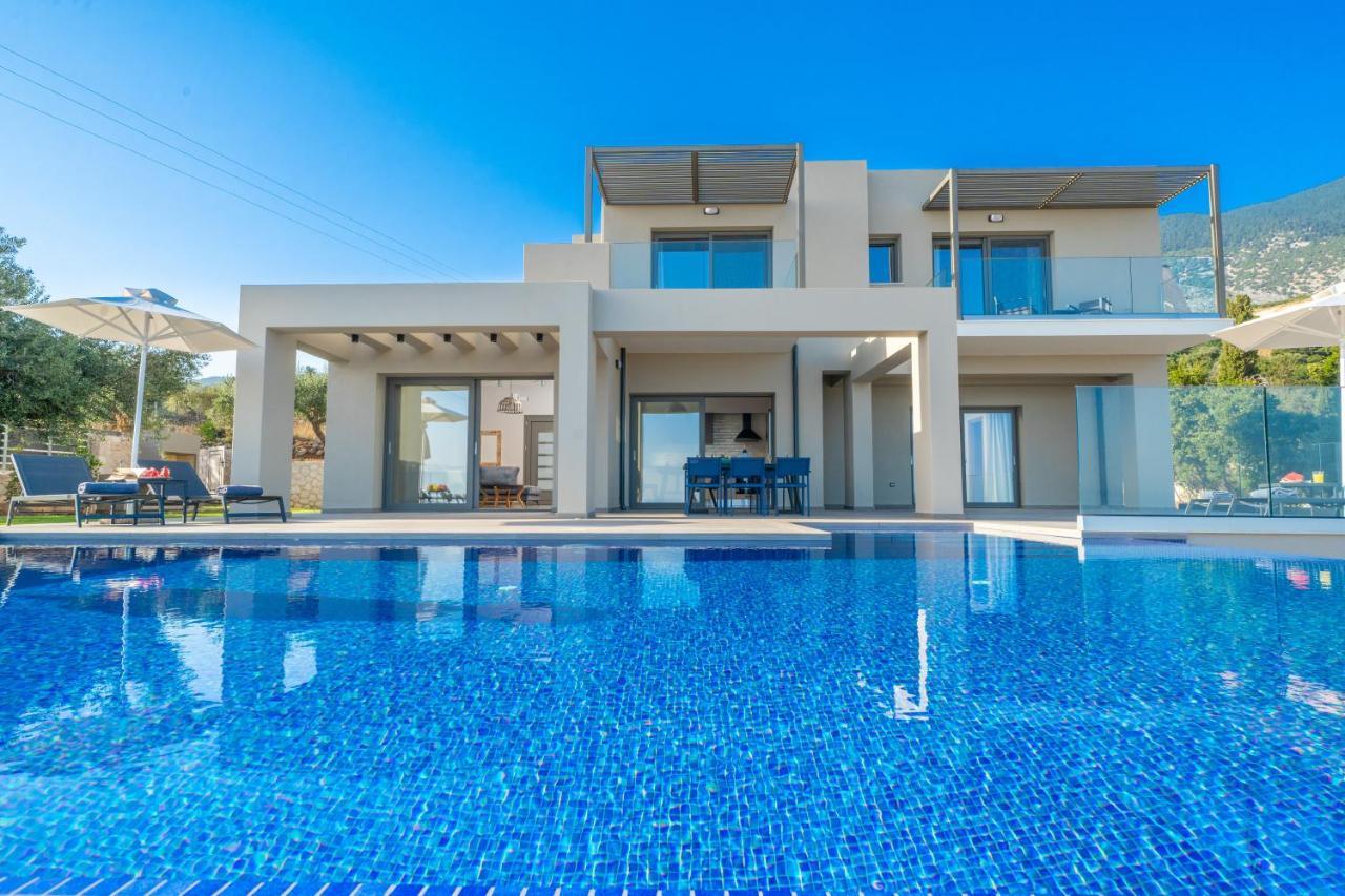 Villa Shades Of Blue Trapezaki  Bagian luar foto