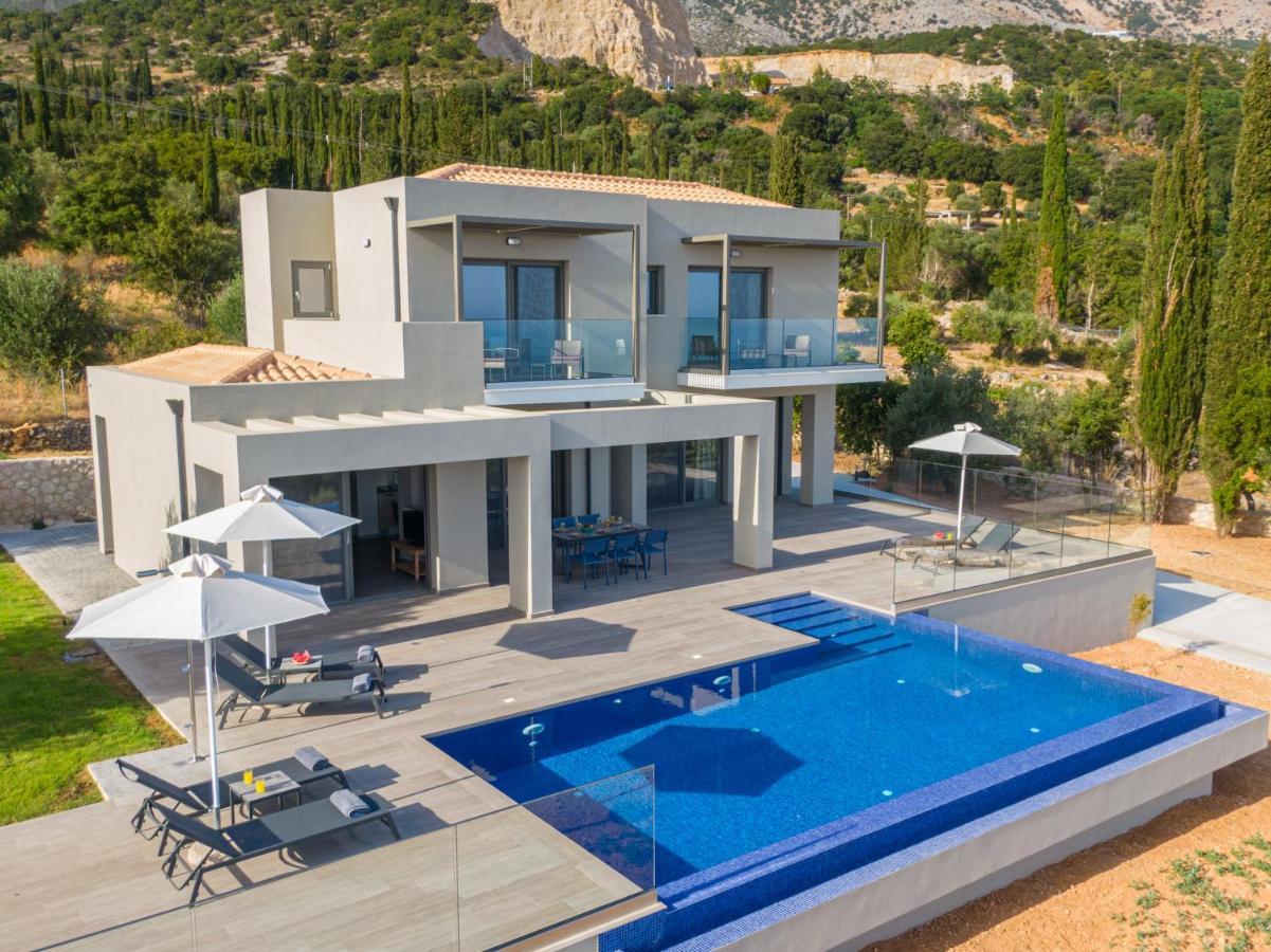 Villa Shades Of Blue Trapezaki  Bagian luar foto